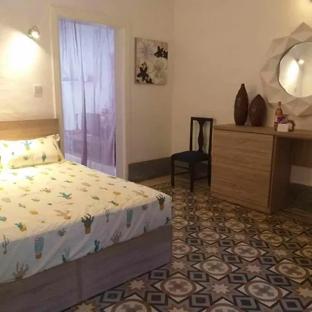 Cactus & Mandala Holiday home Birzebbuga